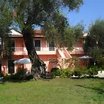 Marilena Apartments & Studios